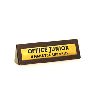 Titelskylt till Kontoret Office Junior