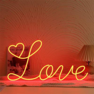 Love Neonskylt Röd