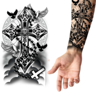 Gotiskt Kors Falsk Tatuering