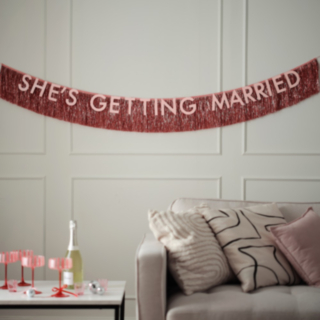 She's Getting Married Fransgirlang