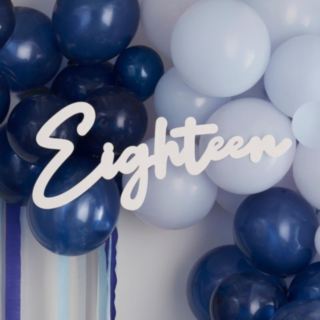 Eighteen Skylt Vit