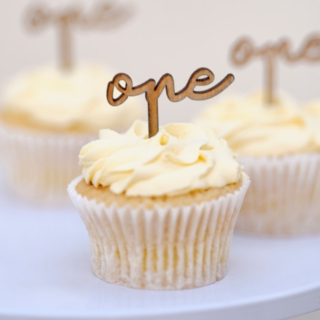 One Cupcaketoppers