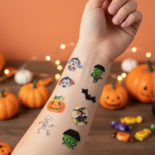 Falska Halloweentatueringar
