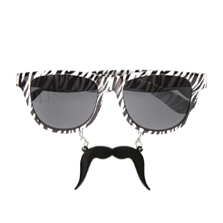 Glasögon med mustasch