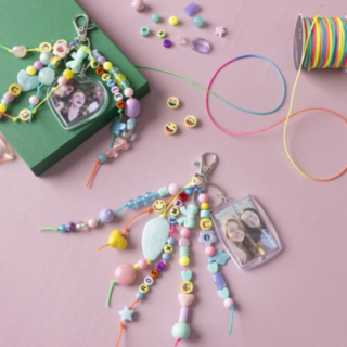 DIY Neon Knytsnören