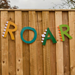 Dinosaurie Roar Girlang