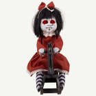 Animatronisk Docka På Gunghäst