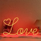 Love Neonskylt Röd