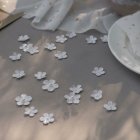 Konfettiblommor i Vitt