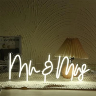 Mr & Mrs Neonskylt Vit