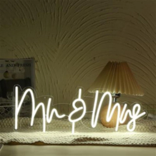 Mr & Mrs Neonskylt Vit