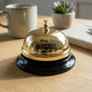 Ring for SUCCESS Receptionsklocka Guld