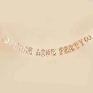 Peace Love Party Girlang