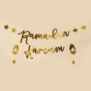 Ramadan Kareem Girlang