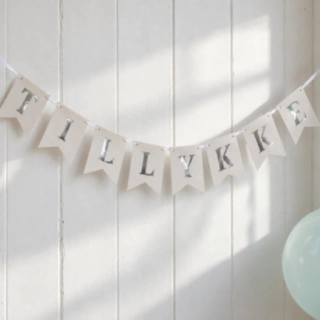 Tillykke Girlang Silver