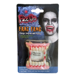 Blodiga Vampyrtänder